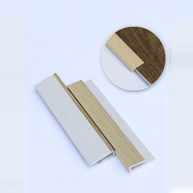 Nẹp nhựa KU403