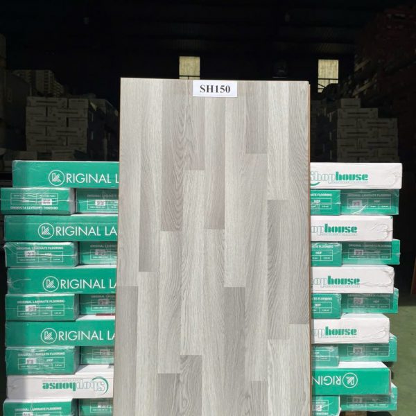 Sàn gỗ ShopHouse SH150 – ảnh trực diện mặt ván