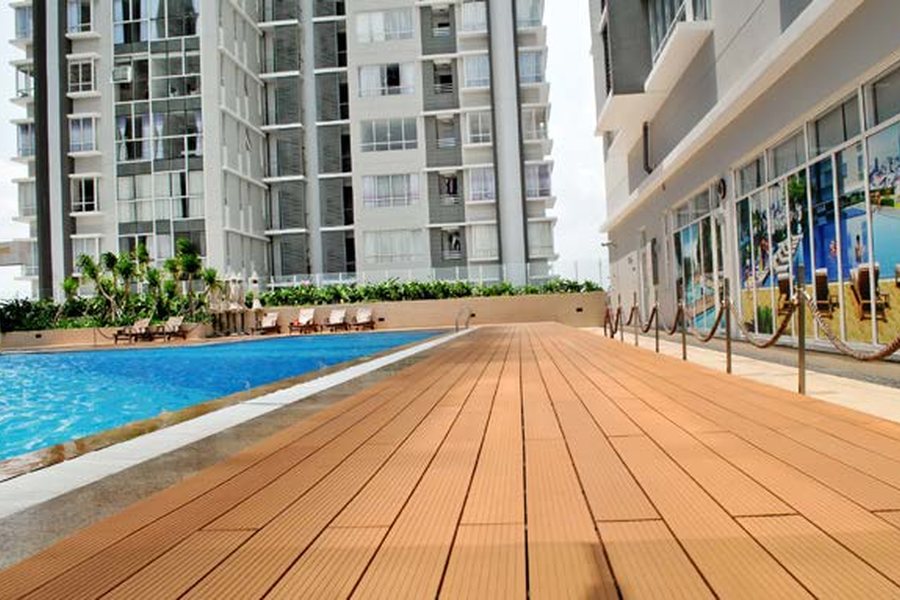 Chung cư Sunrise City Quận 7 – lót sàn hồ bơi