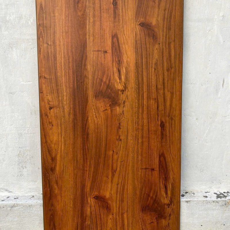 Sàn gỗ ShopHouse SH155 – ảnh trực diện mặt ván