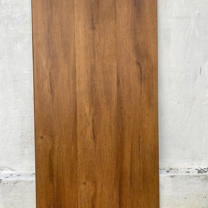 Sàn gỗ ShopHouse SH179 – ảnh trực diện mặt ván