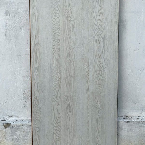 Sàn gỗ ShopHouse SH198 – ảnh trực diện mặt ván